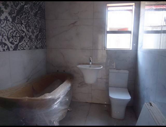 2 BEDROOM HOUSE FOR SALE IN LEHAE